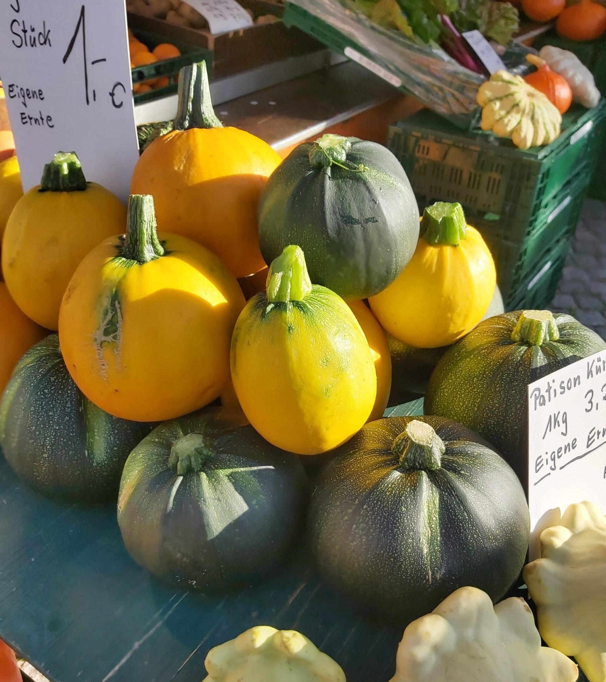 Kürbisse auf einem lokalen Markt